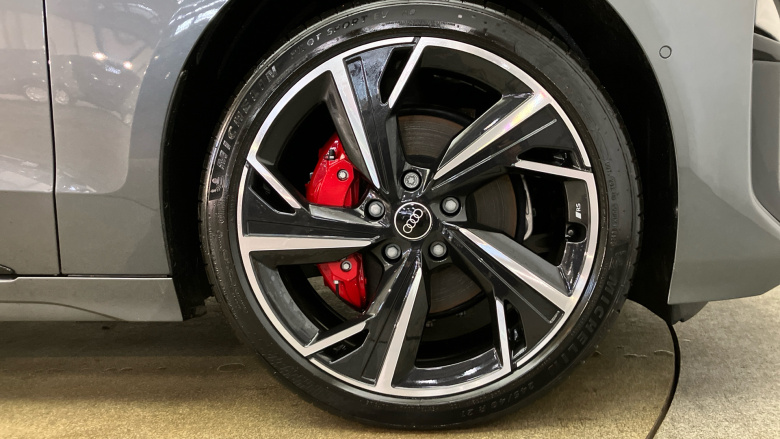 Audi A6 270kW Performance 100kWh S Line 5dr Auto Electric Estate